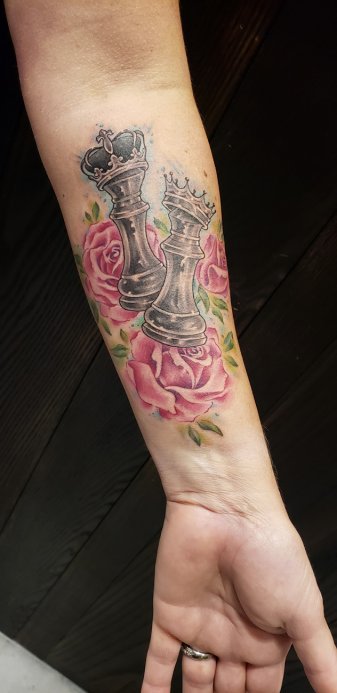 33 Snazzy Rose Tattoos On Finger  Tattoo Designs  TattoosBagcom
